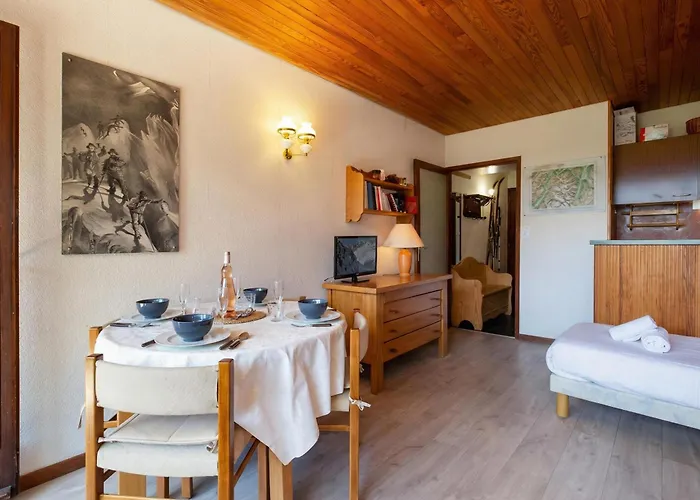 Grands Montets 502 In-ski Out - Happy